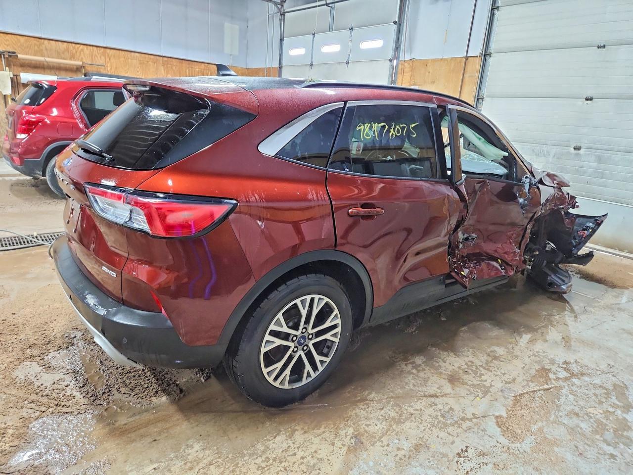 2021 Ford Escape Sel - Фото 3