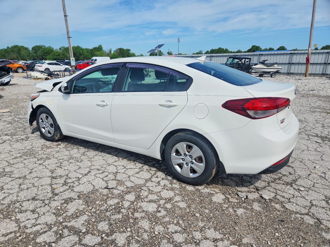 2017 Kia Forte Lx - Image 2