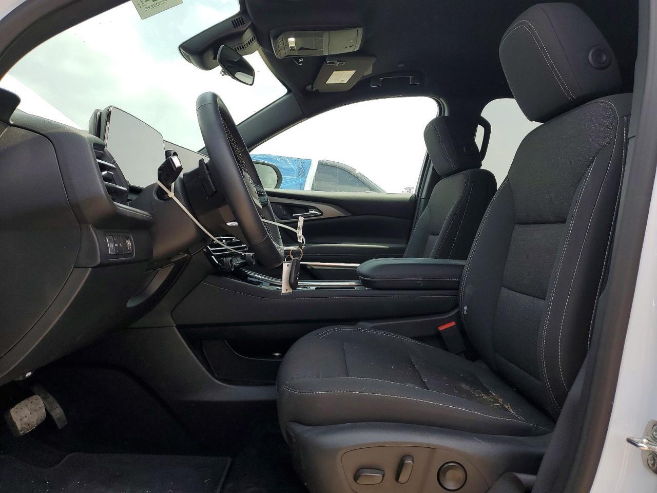 2026 Chevrolet Traverse - Image 7