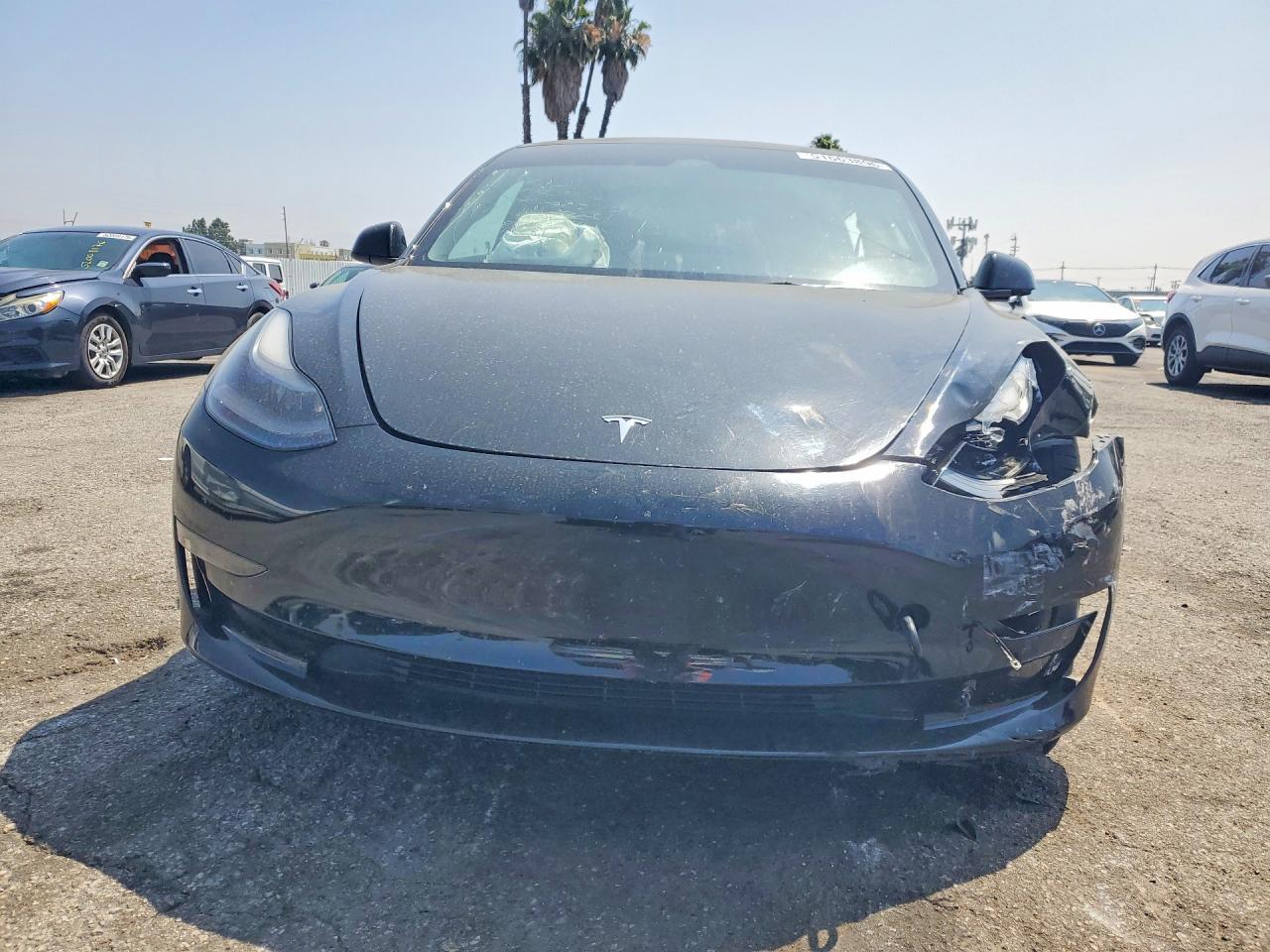 2023 Tesla Model 3 - Image 5