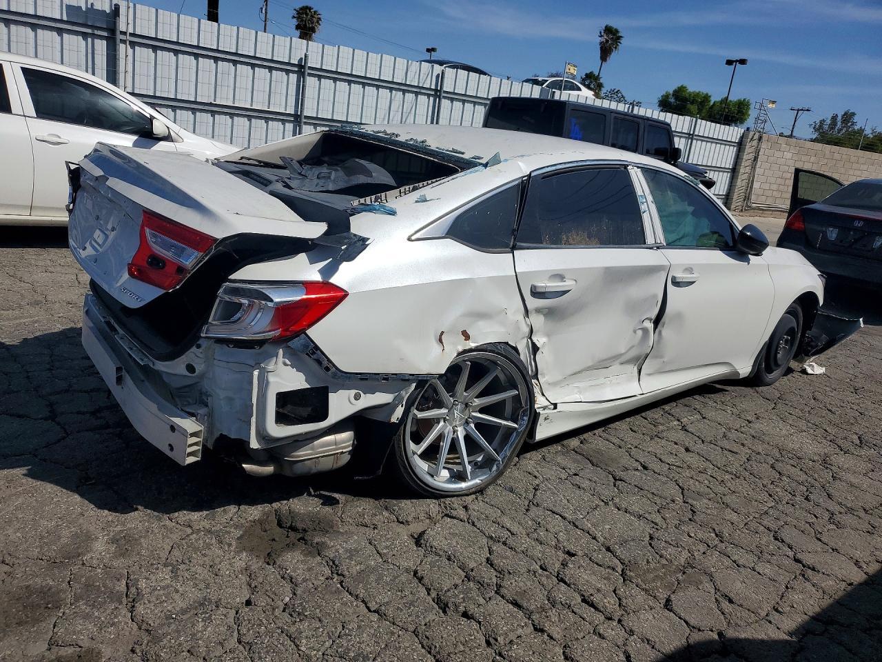 2022 Honda Accord Sport - Фото 3