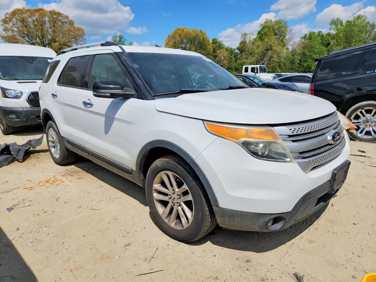 2014 Ford Explorer Xlt - Image 4