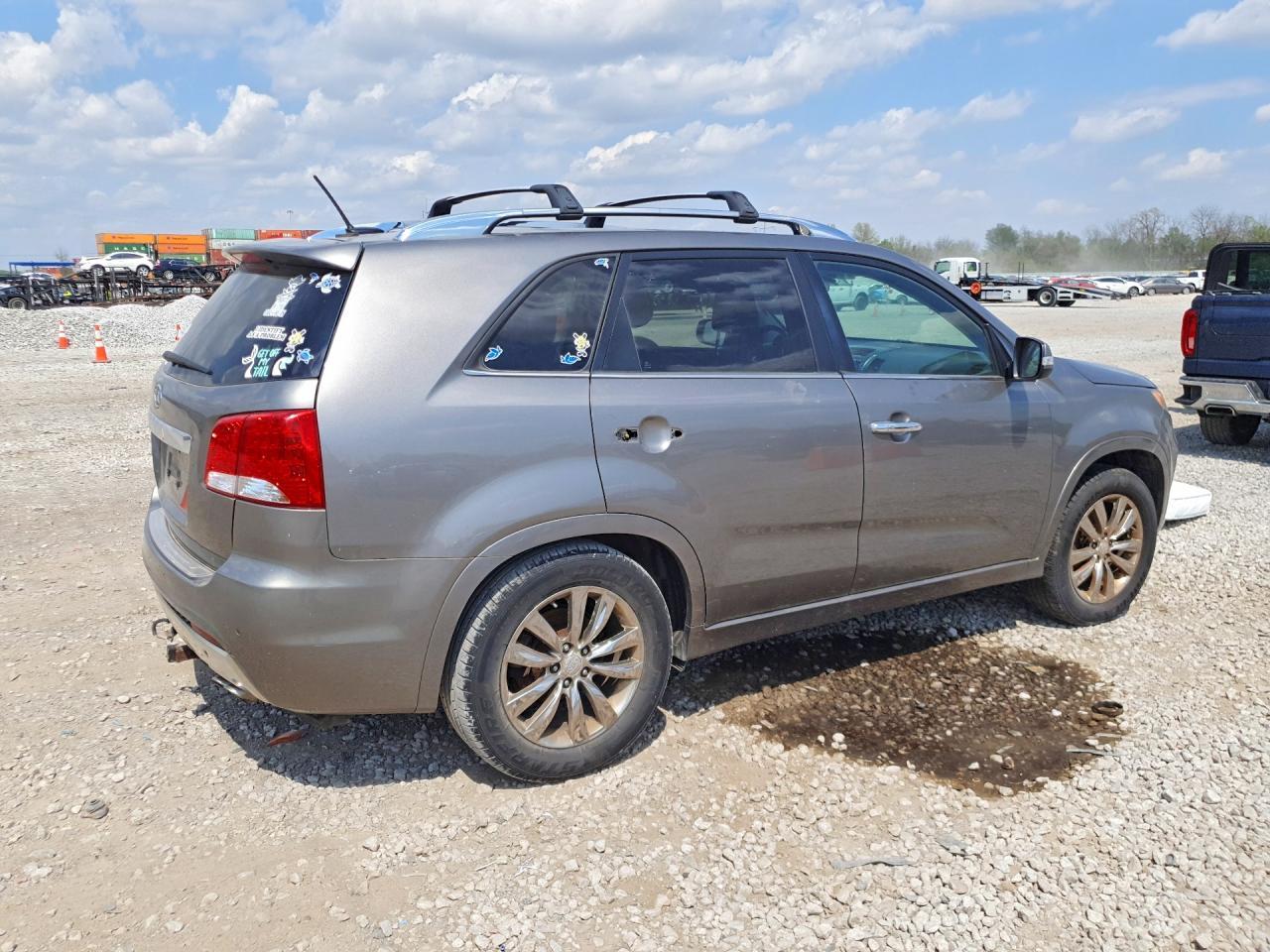 2012 Kia Sorento Sx - Image 3