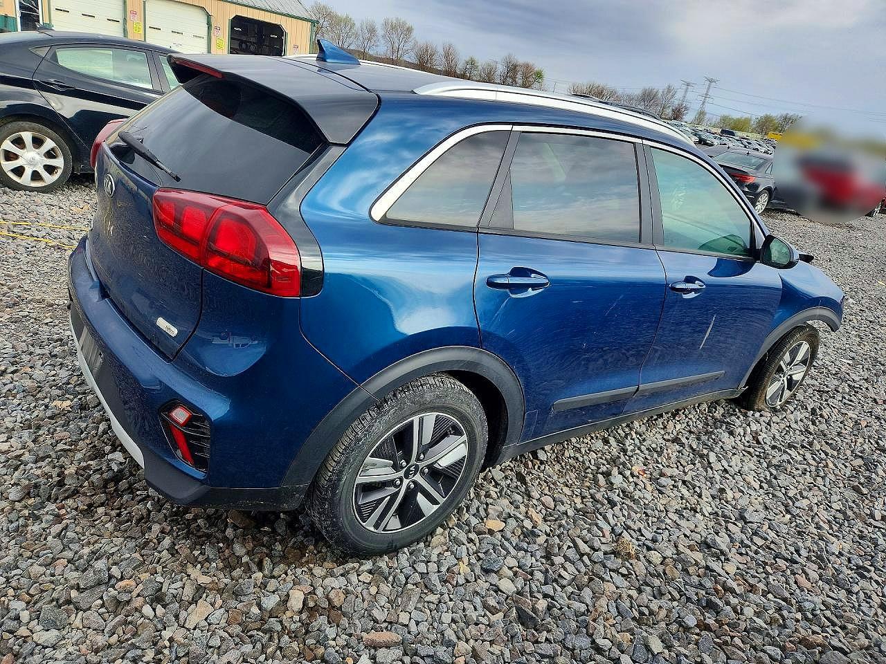 2020 Kia Niro Lxs - Фото 3