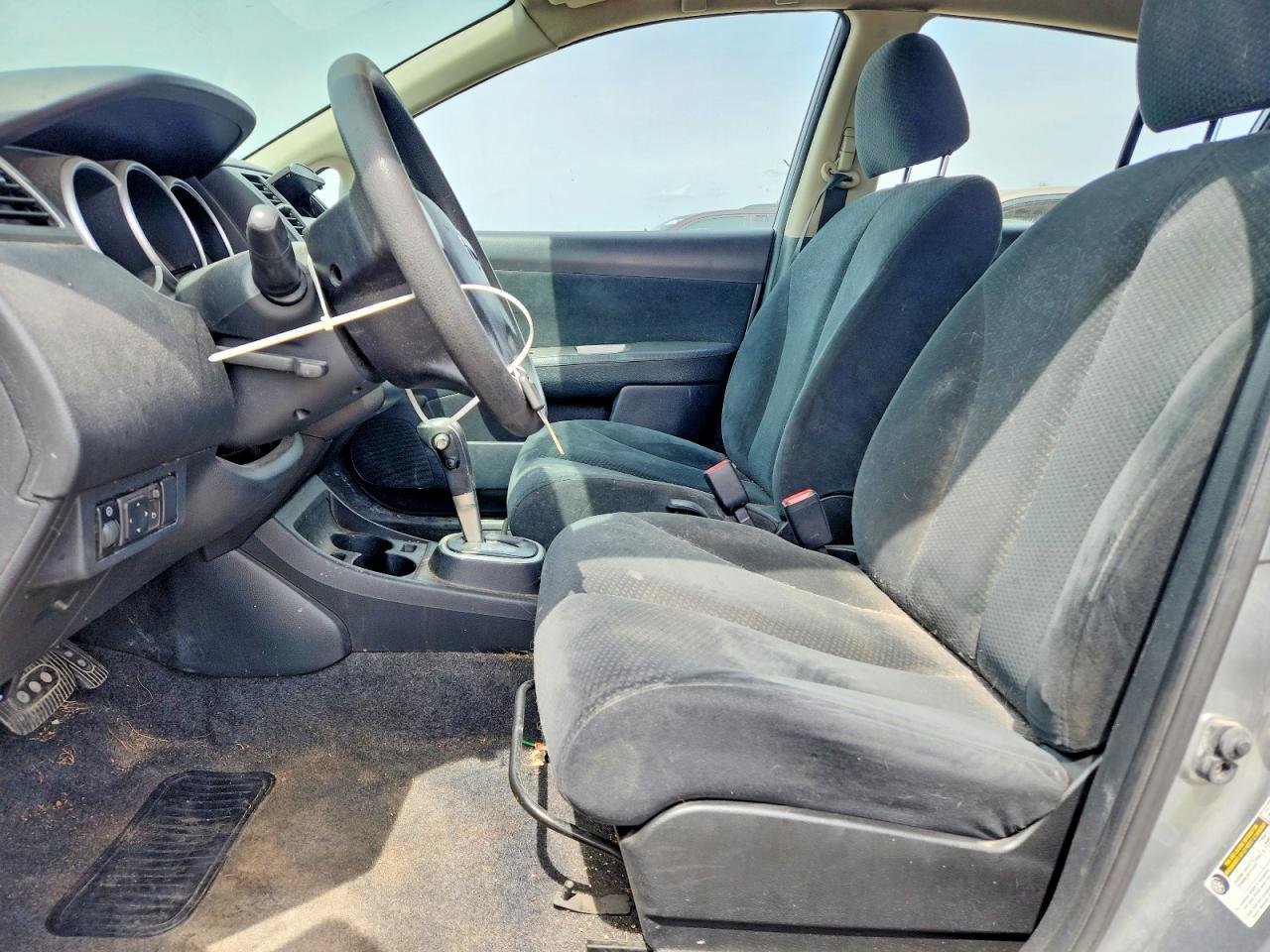 2011 Nissan Versa 1.8 S - Фото 7