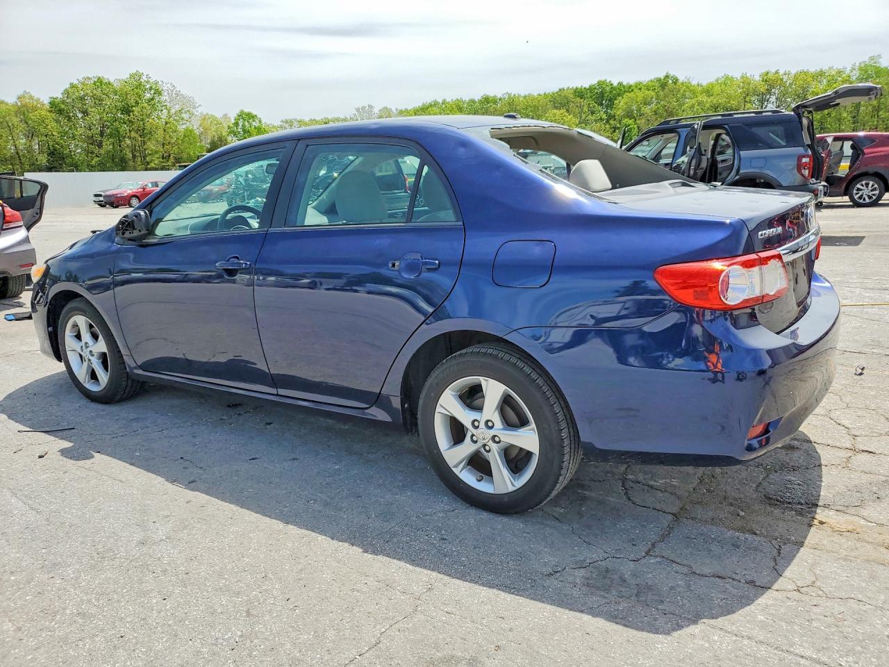 2012 Toyota Corolla Le - Фото 2