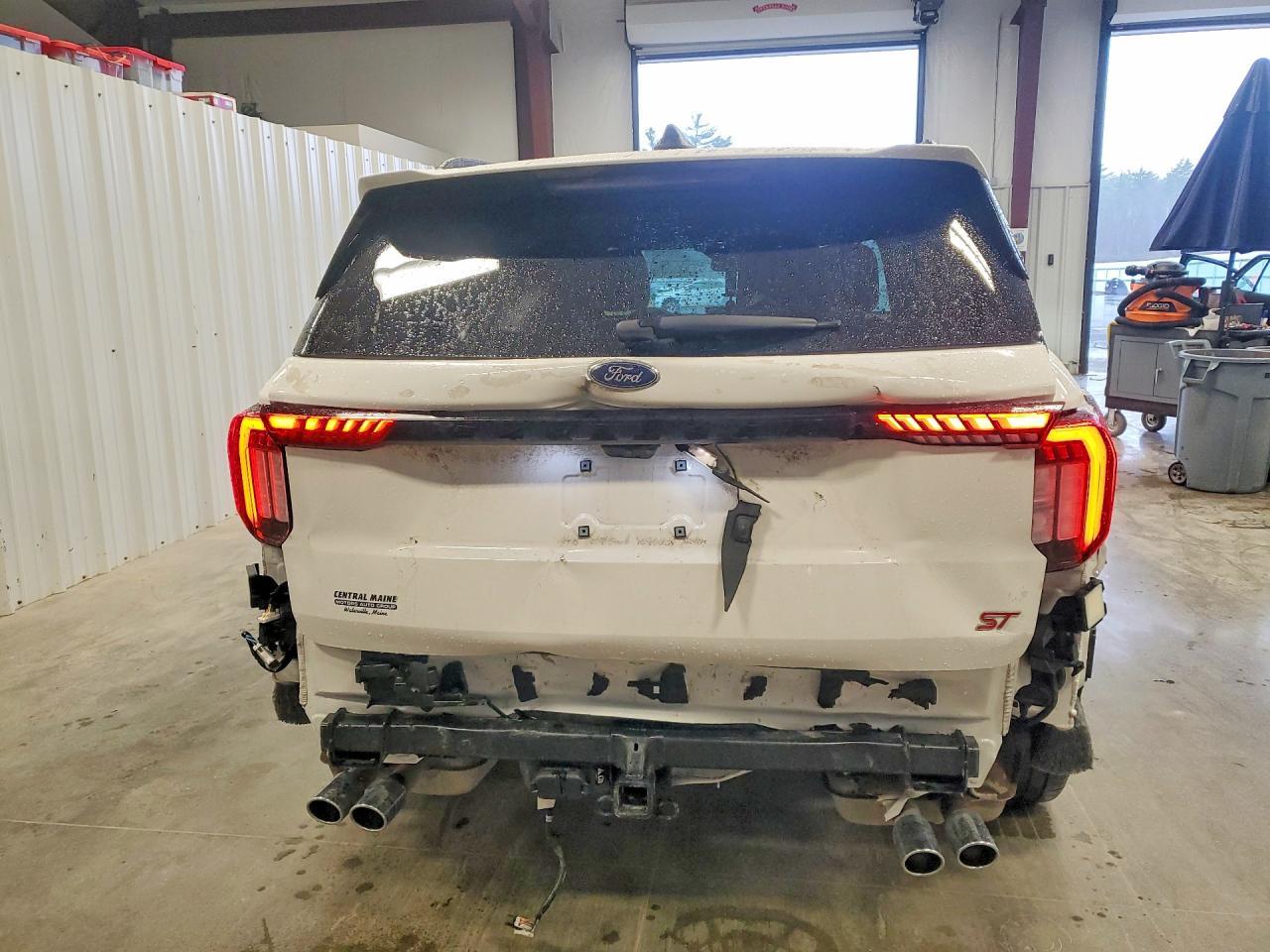 2025 Ford Explorer St - Image 6