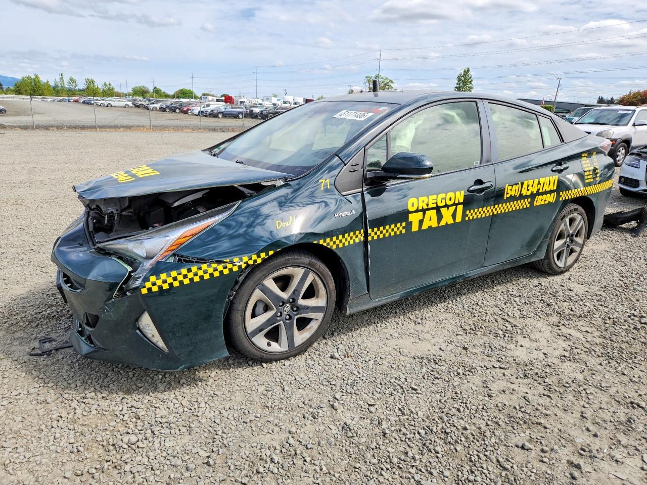 2016 Toyota Prius Three Touring