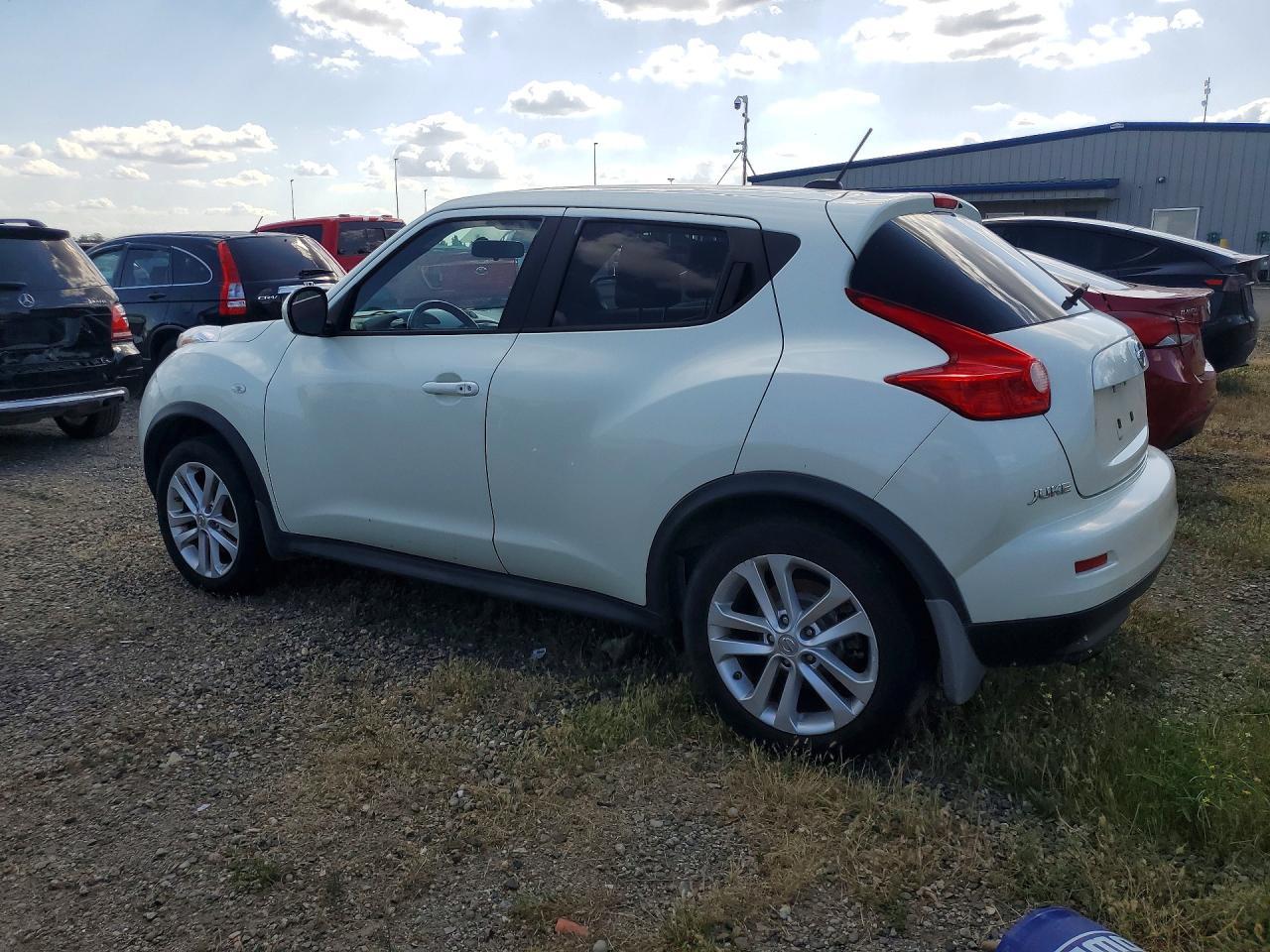 2011 Nissan Juke S - Image 2