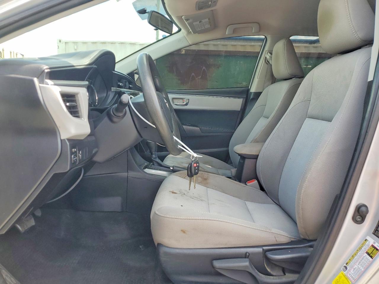 2015 Toyota Corolla Le - Фото 7