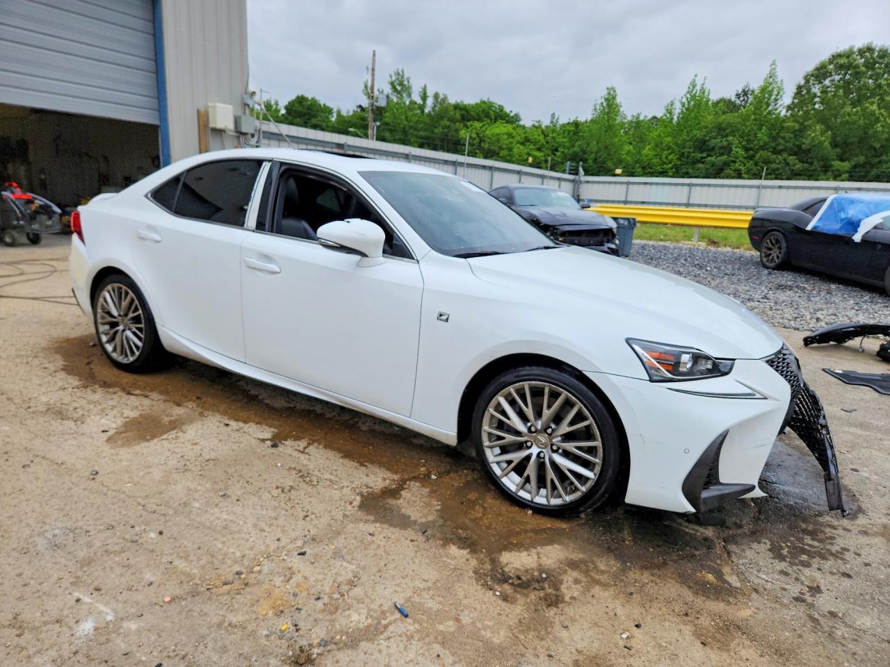 2019 Lexus Is 300 - Фото 4