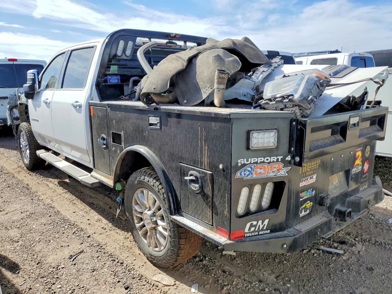2023 Chevrolet Silverado K3500 High Country - Фото 3