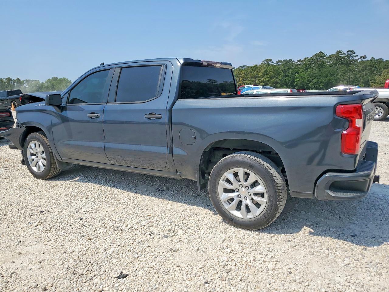 2020 Chevrolet Silverado C1500 Custom - Фото 2