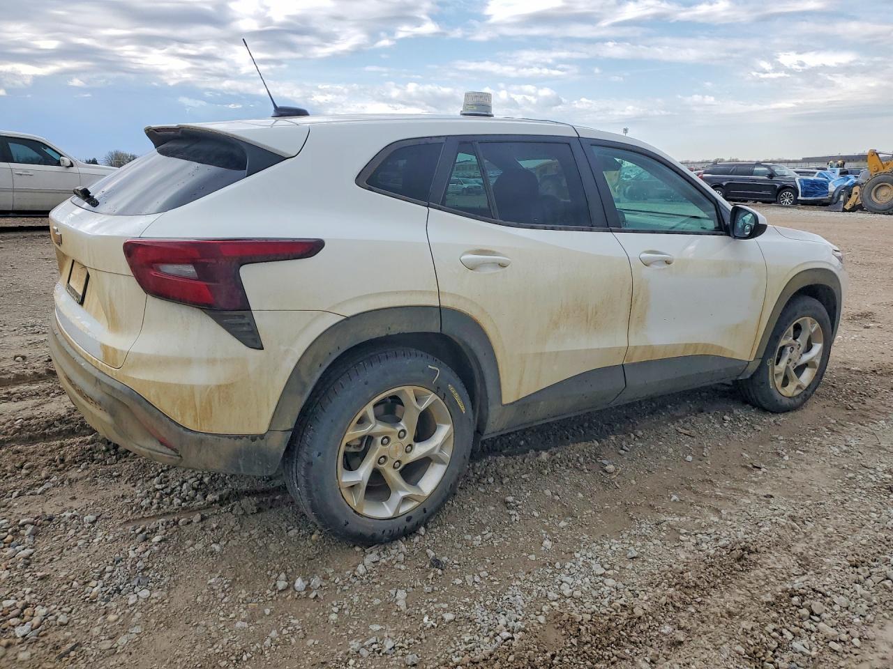 2024 Chevrolet Trax Ls - Image 3