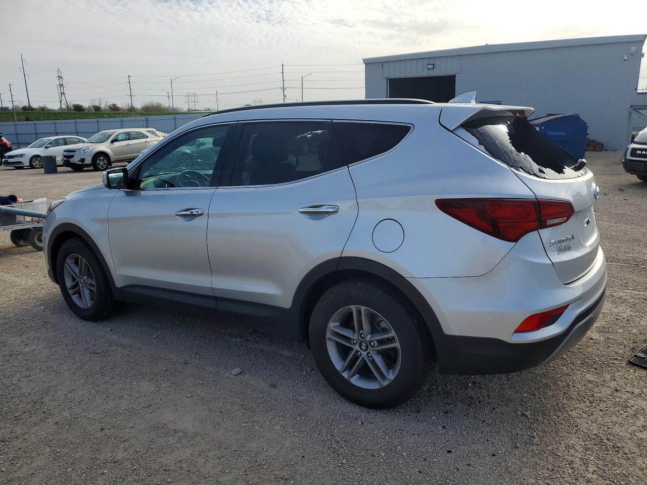 2017 Hyundai Santa Fe Sport 2.4L - Image 2
