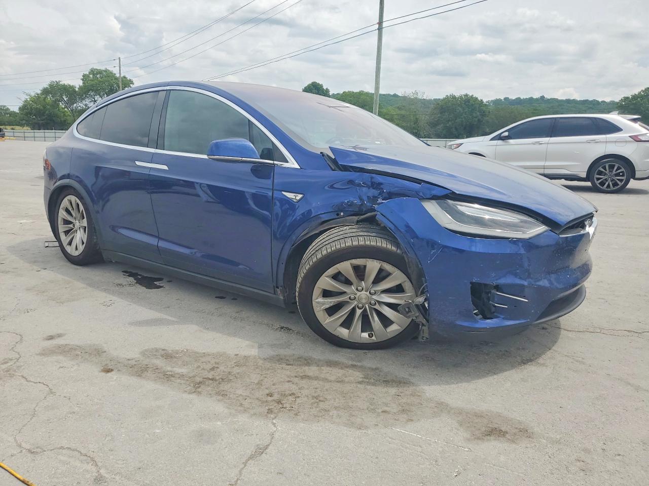 2016 Tesla Model X - Image 4