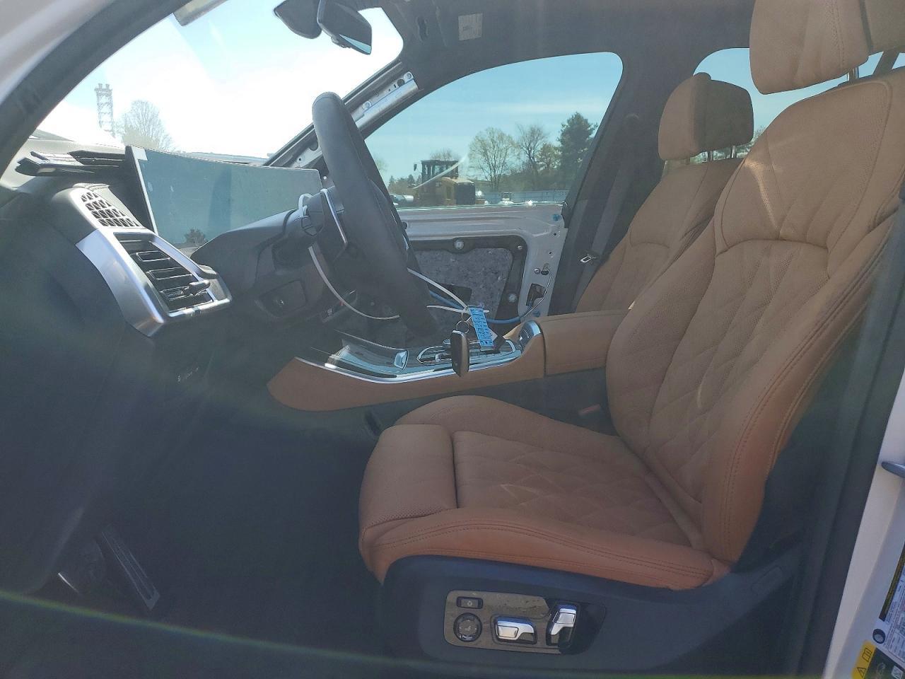 2026 BMW X5 xDrive50E - Image 7