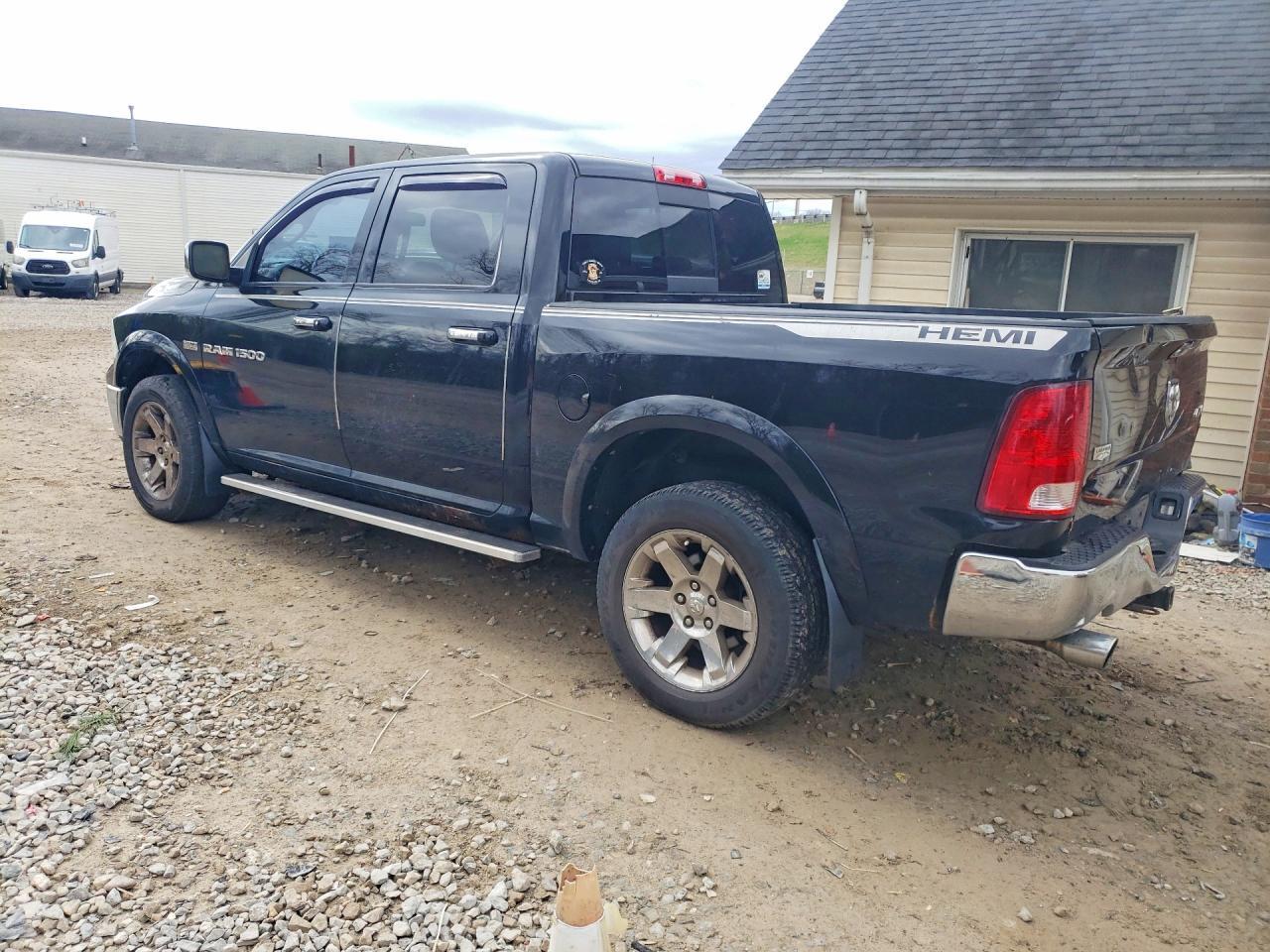 2012 Dodge Ram 1500 Laramie - Фото 2