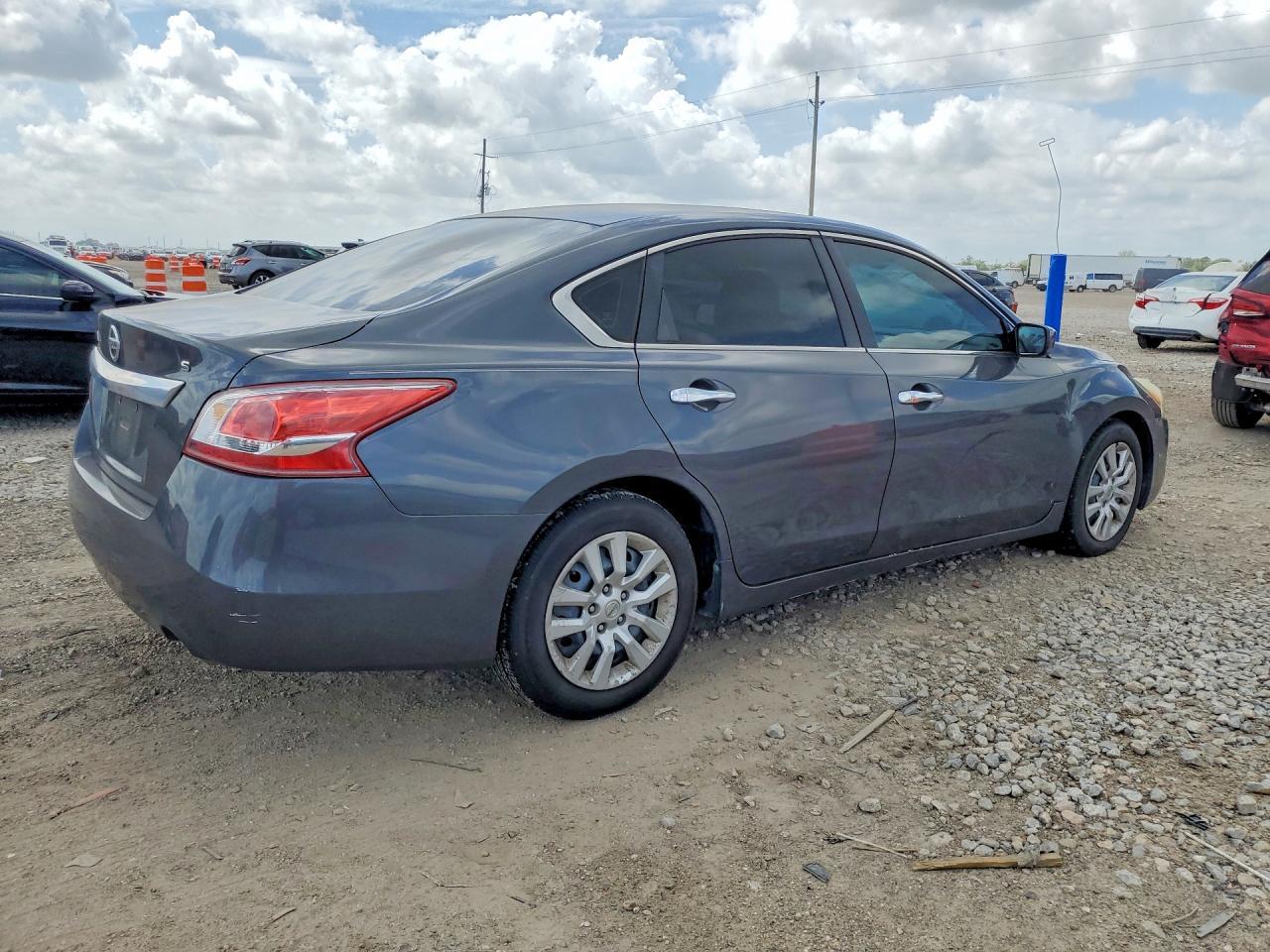 2013 Nissan Altima 2.5 - Фото 3