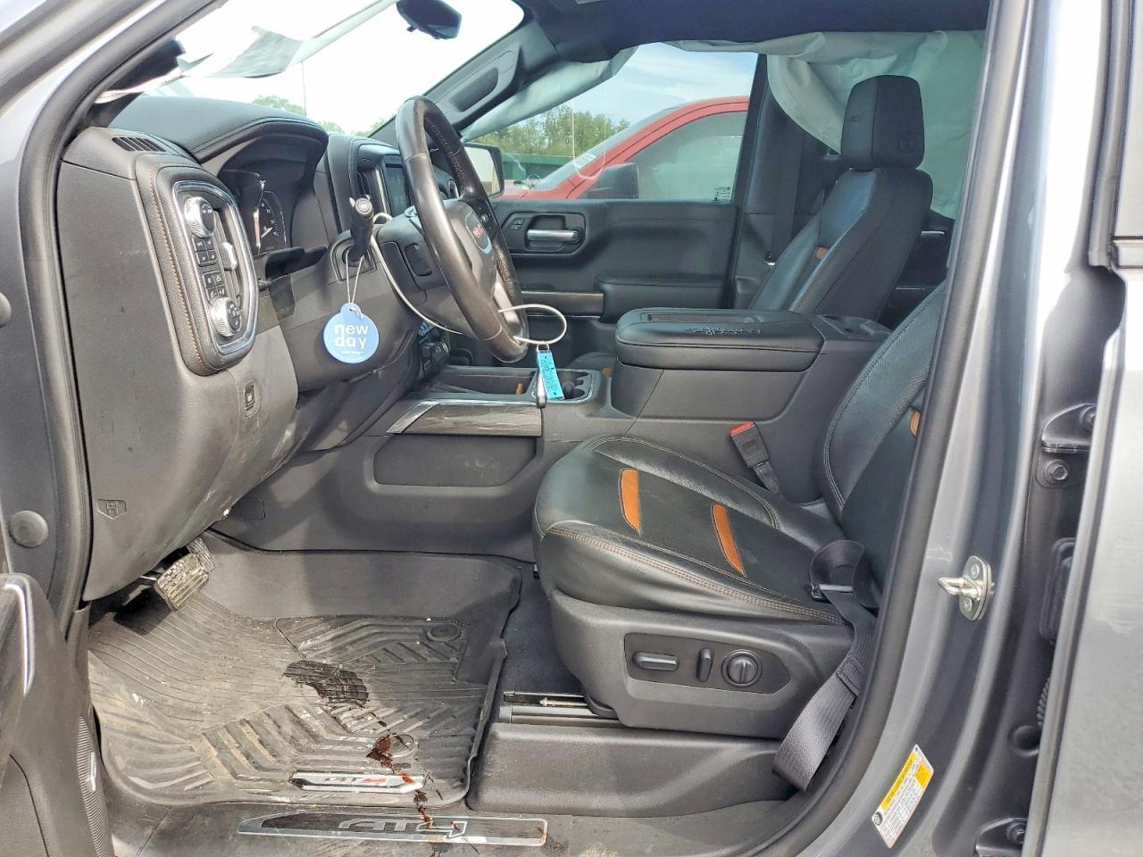 2020 GMC Sierra K1500 At4 - Фото 7