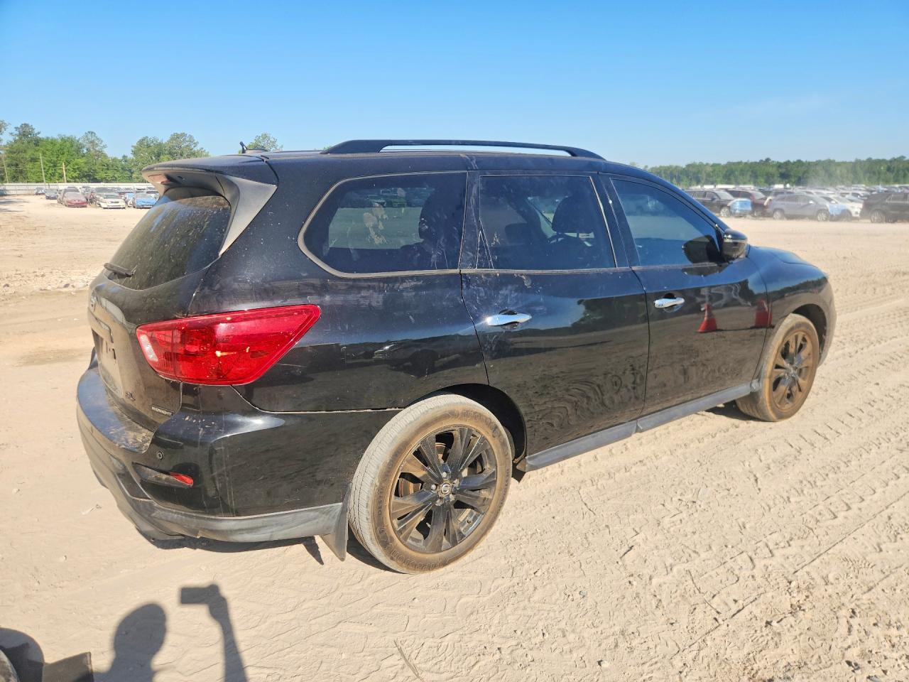 2018 Nissan Pathfinder Sl - Фото 3