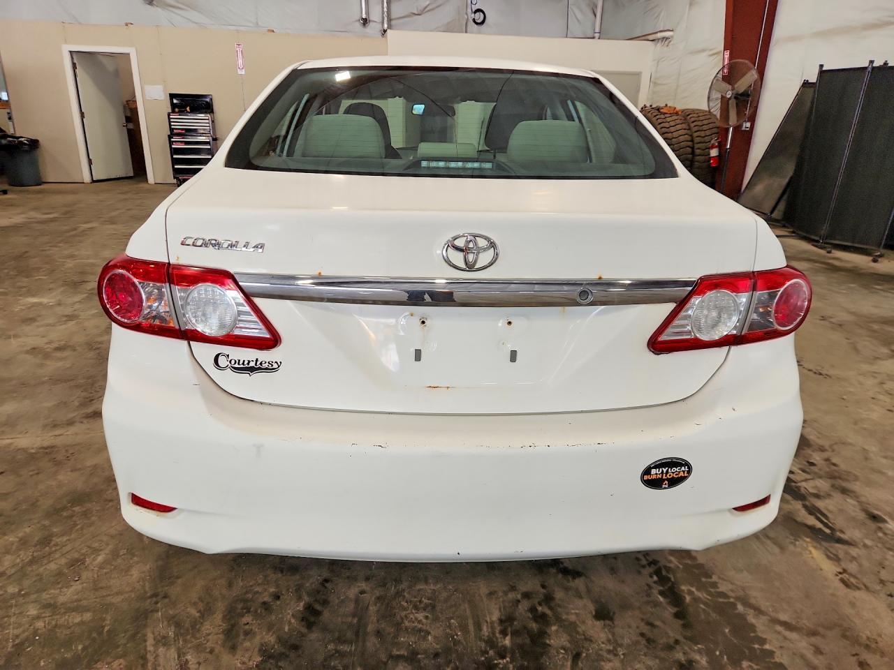2011 Toyota Corolla Base - Фото 6