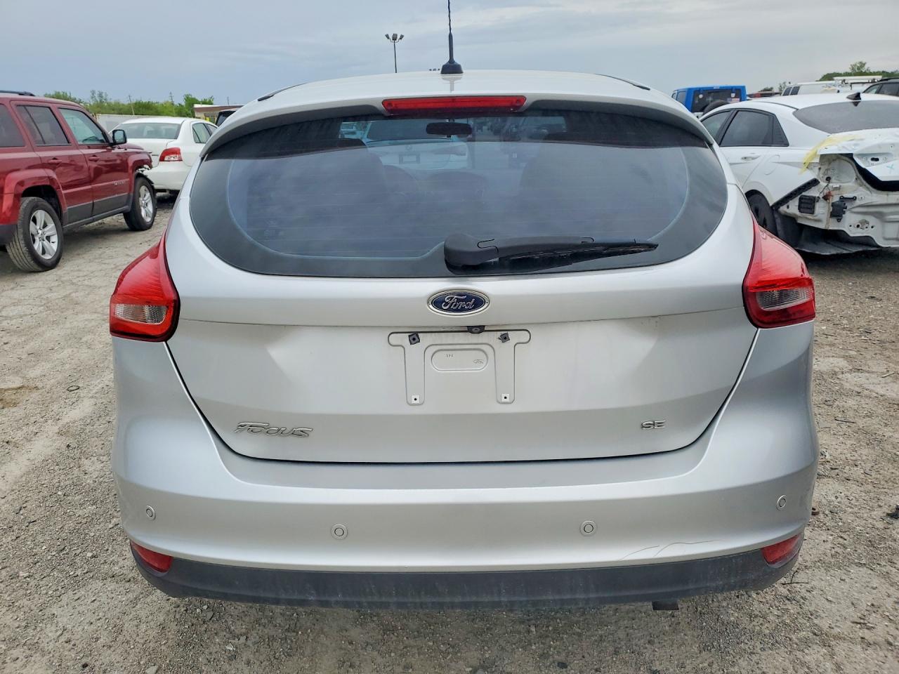 2016 Ford Focus Se - Image 6
