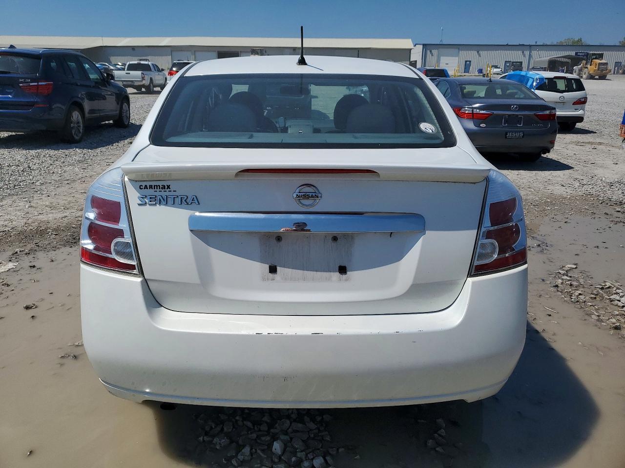 2011 Nissan Sentra 2.0 - Фото 6