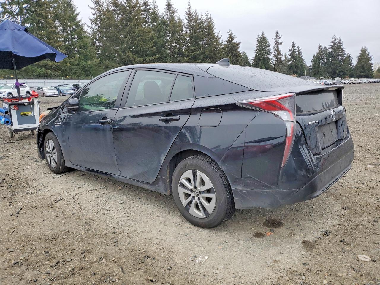2016 Toyota Prius Two Eco - Фото 2