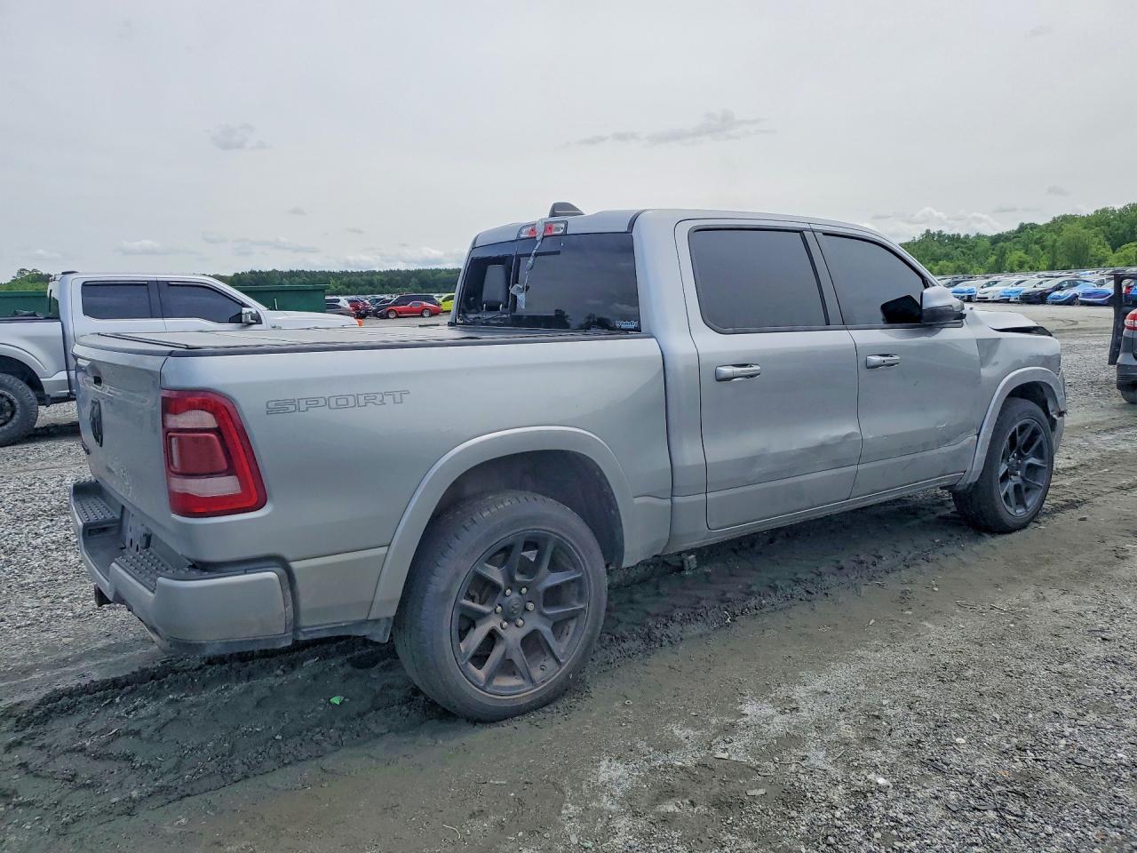 2020 Ram 1500 Laramie - Image 3