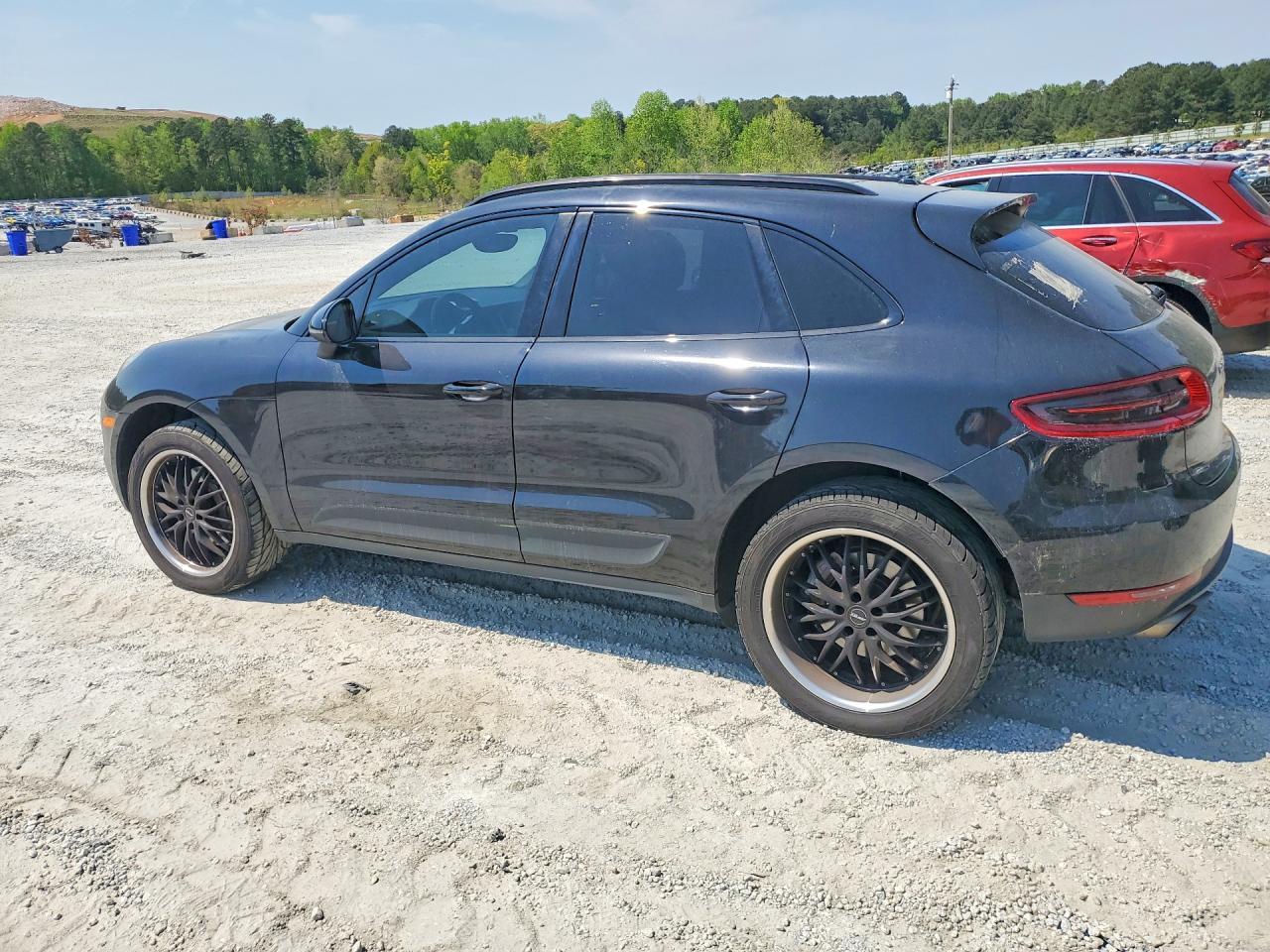 2016 Porsche Macan S - Image 2
