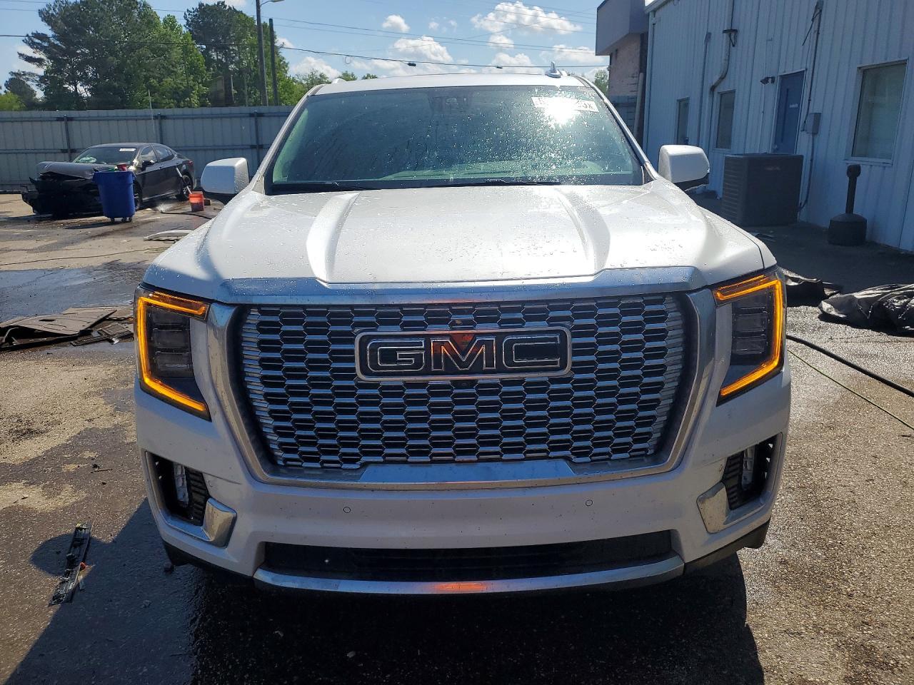 2023 GMC Yukon Denali - Image 5