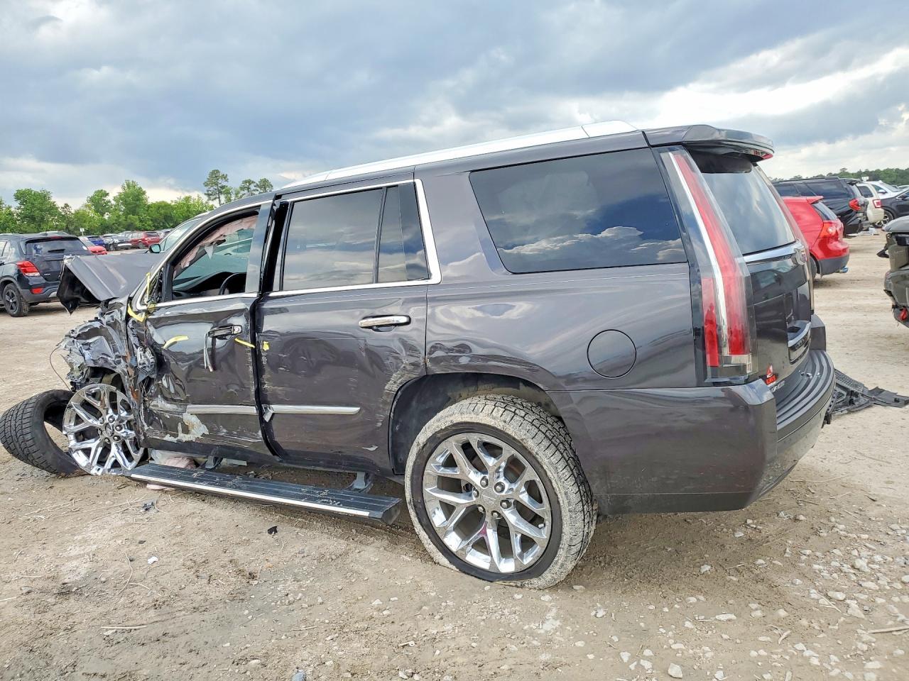 2016 Cadillac Escalade Premium - Фото 2