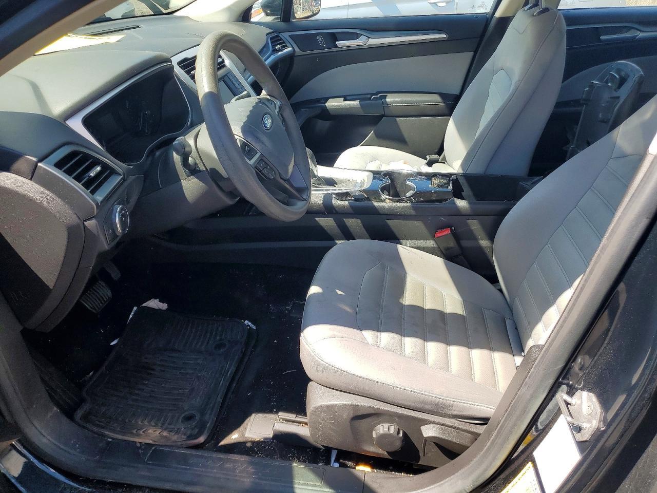2014 Ford Fusion S - Image 7