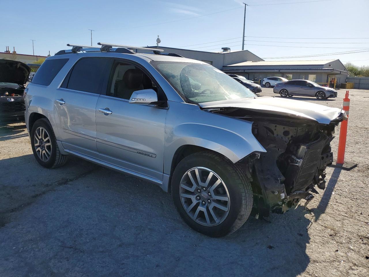 2013 GMC Acadia Denali - Image 4