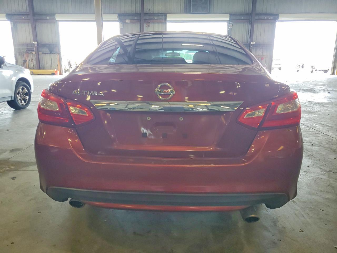 2016 Nissan Altima 2.5 S - Фото 6