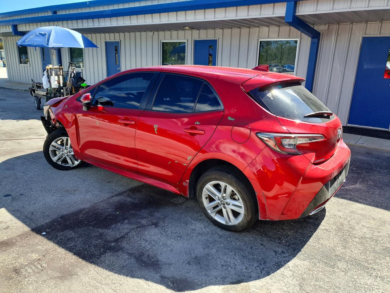 2022 Toyota Corolla Hatchback Se - Фото 2