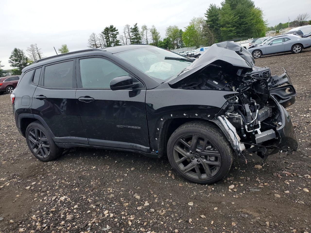 2026 Jeep Compass Latitude - Фото 4