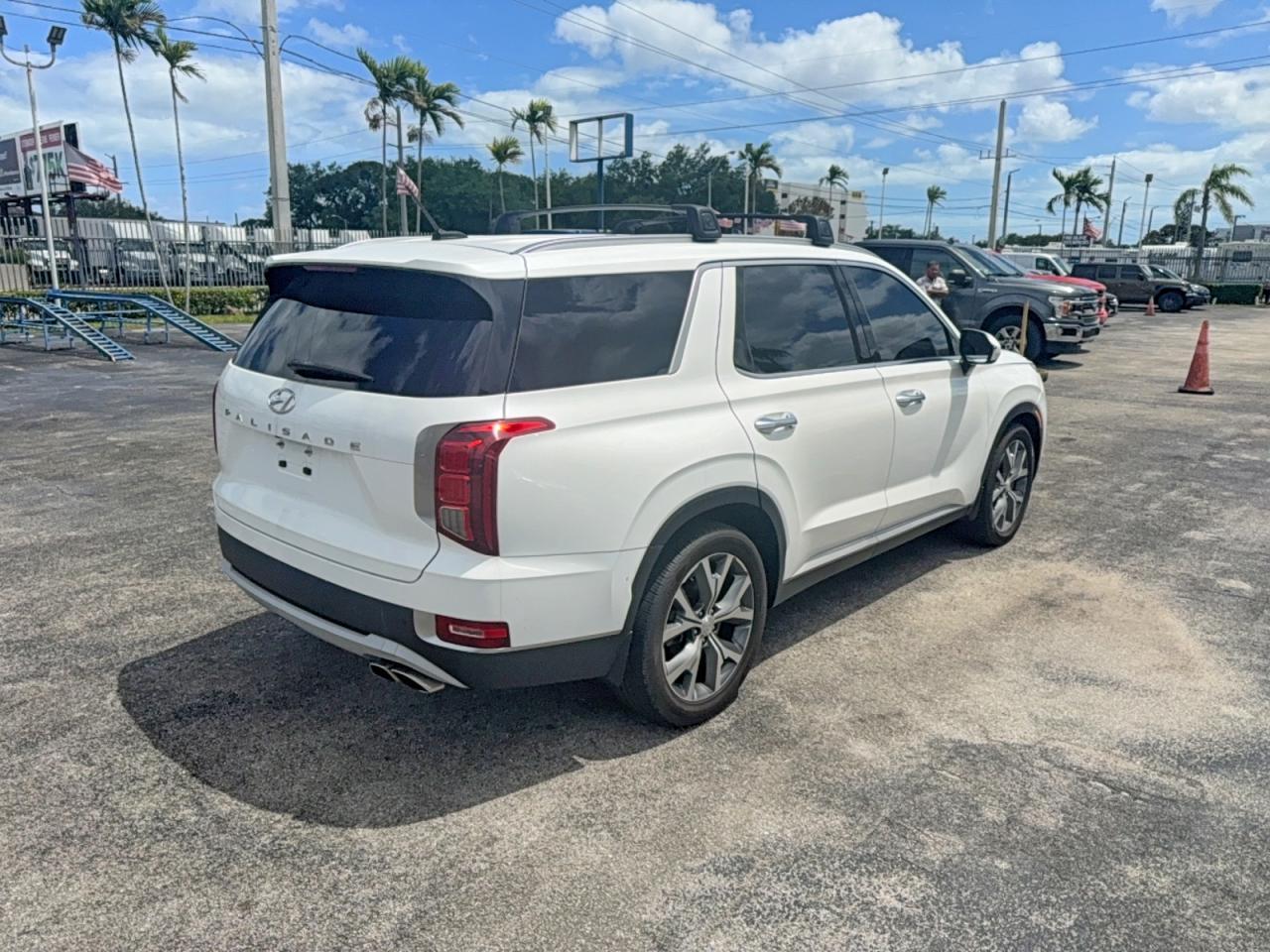 2022 Hyundai Palisade Sel - Image 4