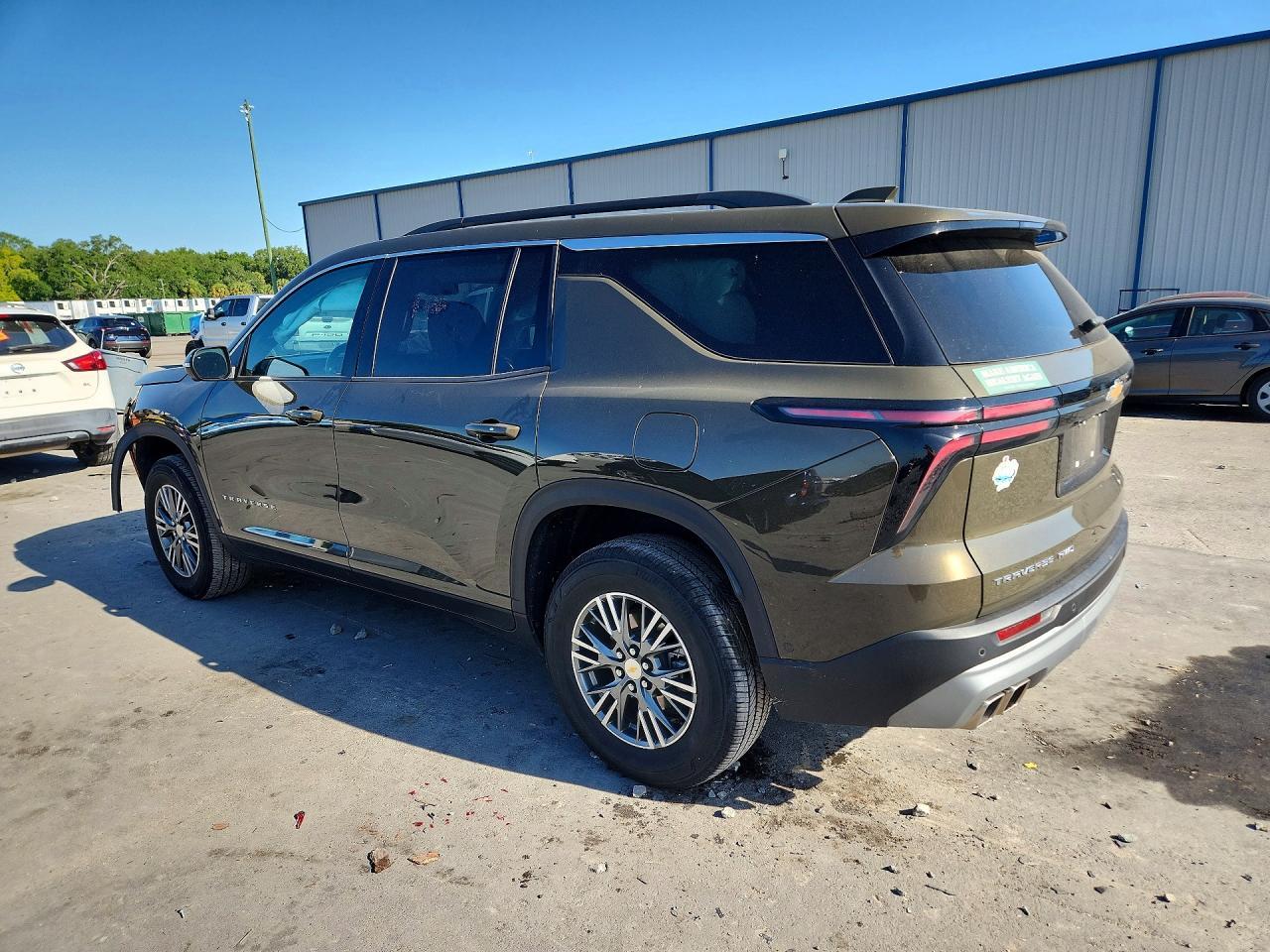 2024 Chevrolet Traverse Lt - Фото 2