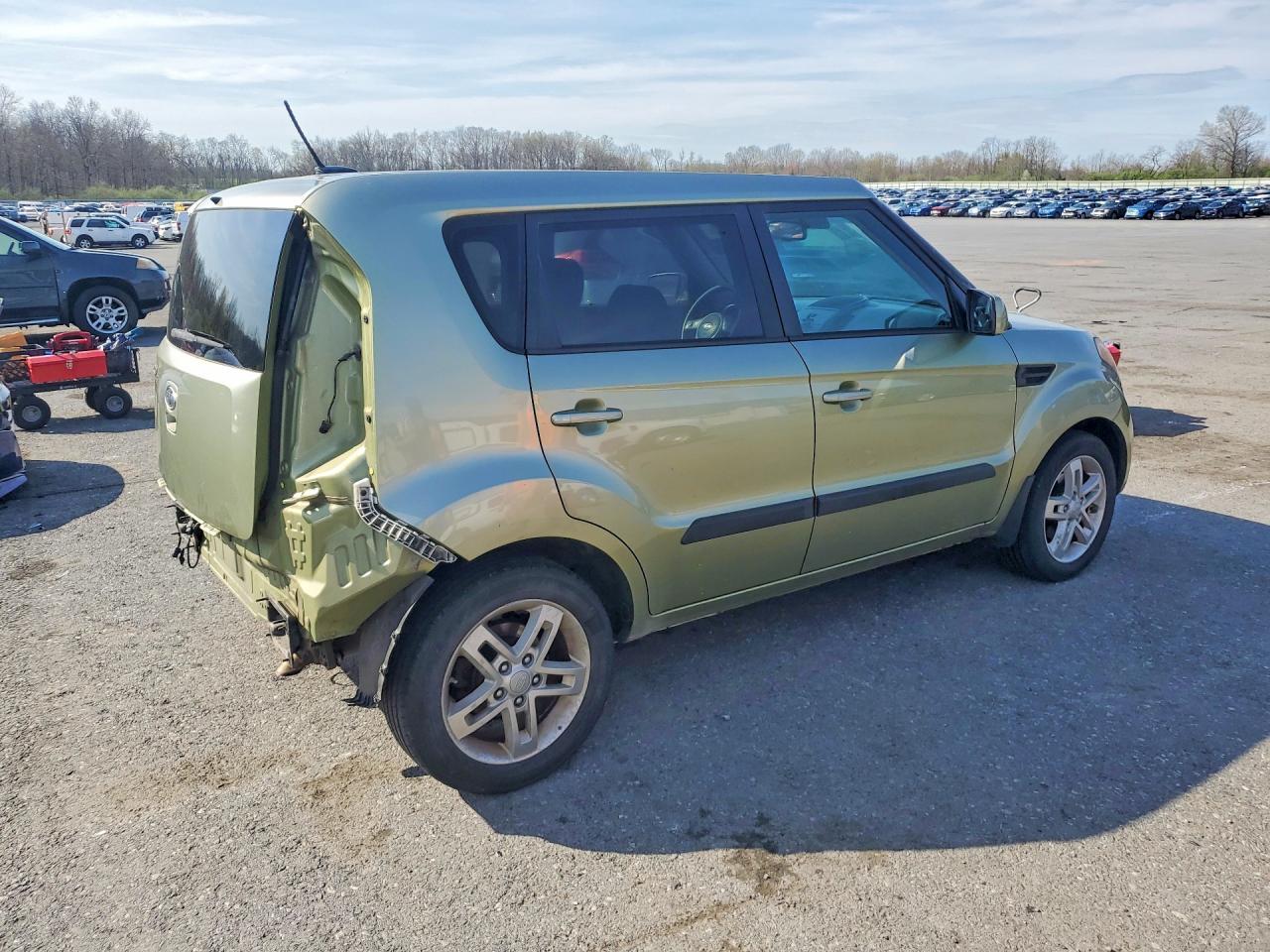 2011 Kia Soul + - Image 3