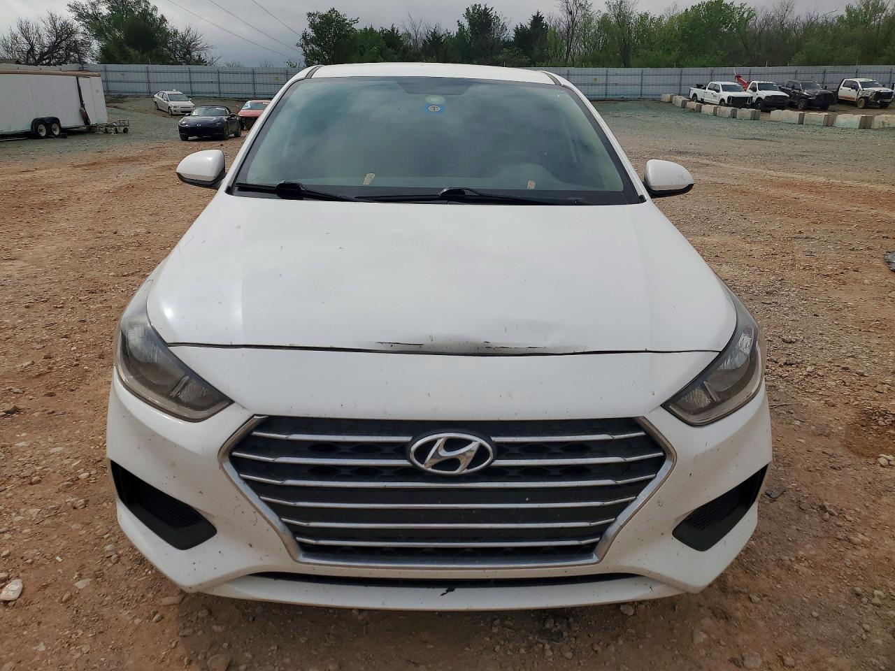 2022 Hyundai Accent Se - Фото 5