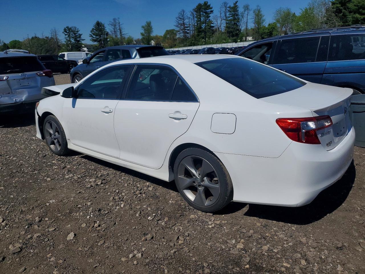 2014 Toyota Camry Se Sport - Фото 2