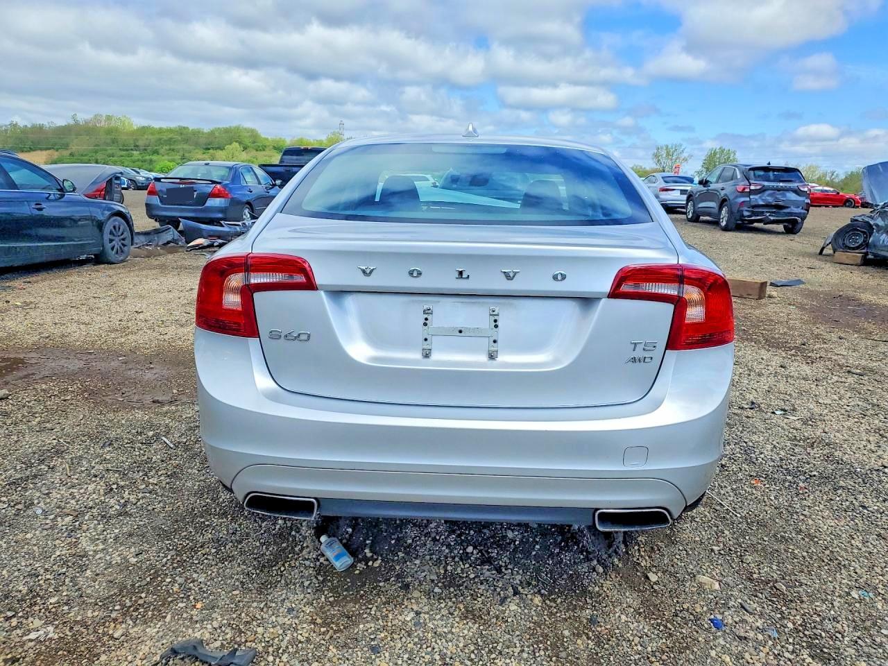 2016 Volvo S60 Premier - Image 6