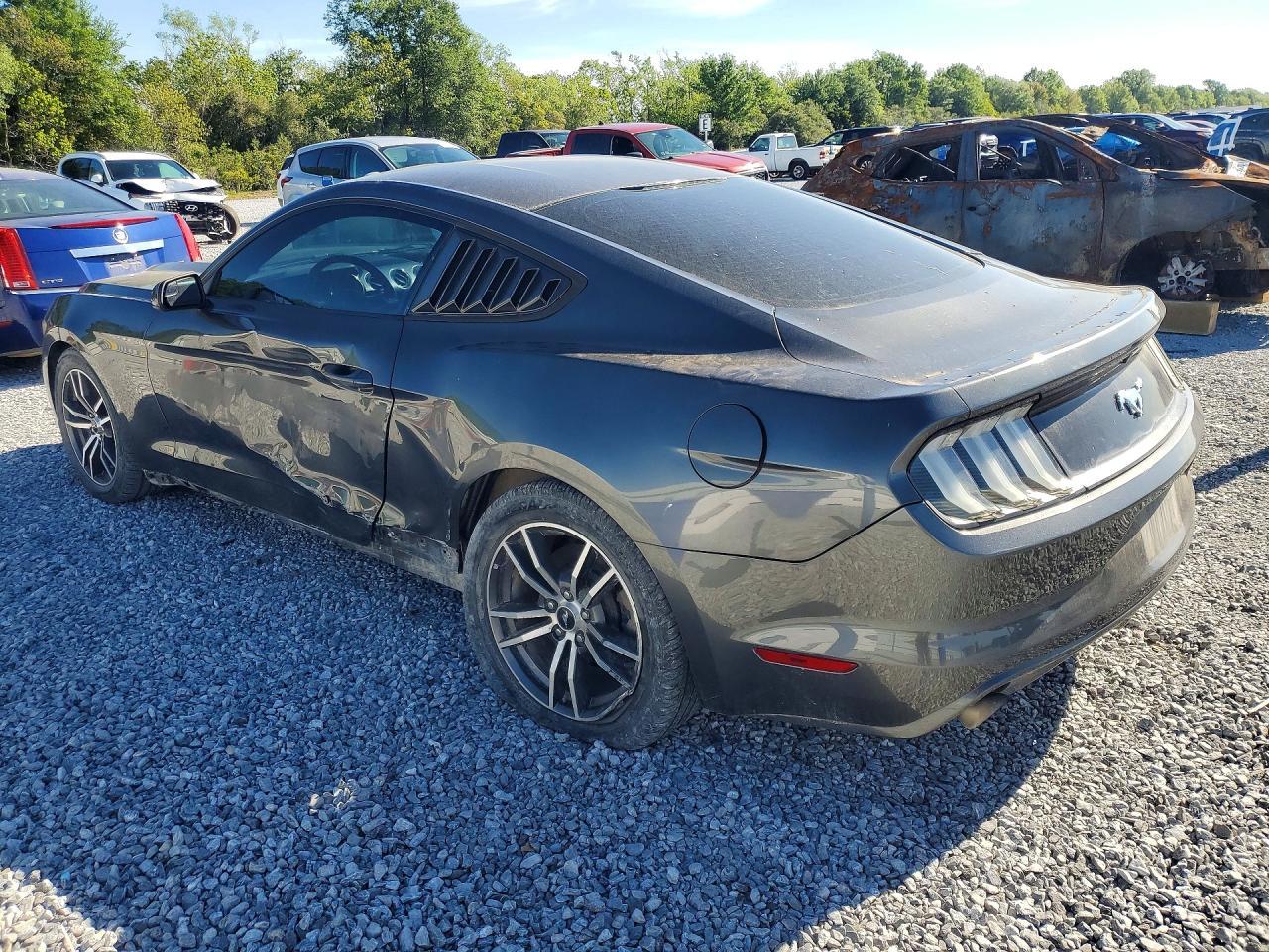 2016 Ford Mustang - Фото 2