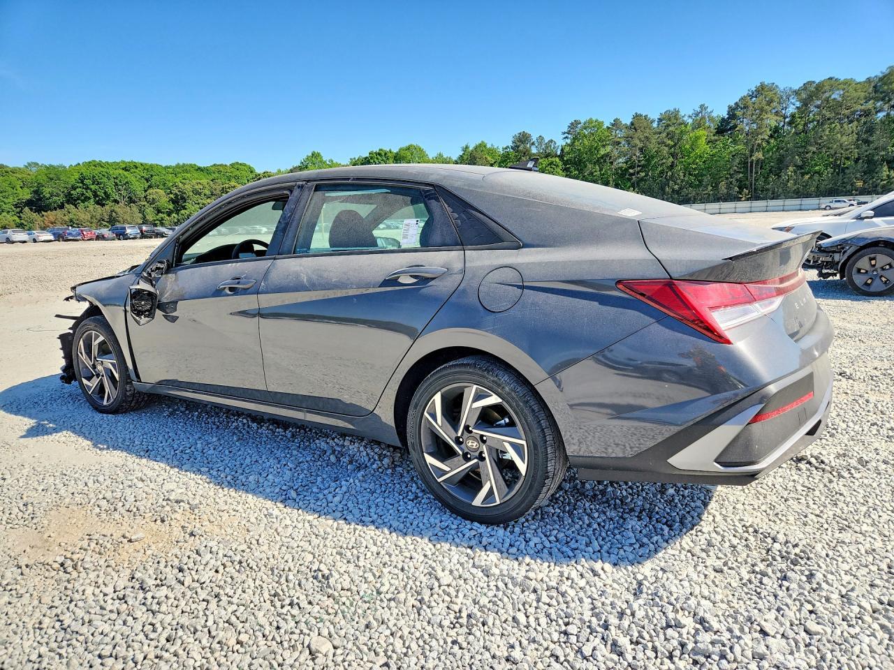 2025 Hyundai Elantra Hybrid Sel Sport - Image 2