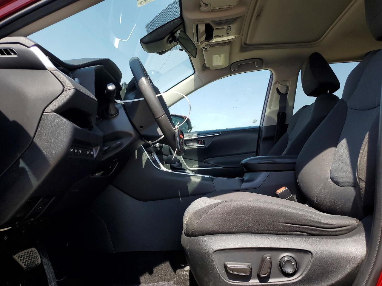 2020 Toyota Rav4 Xle - Image 7