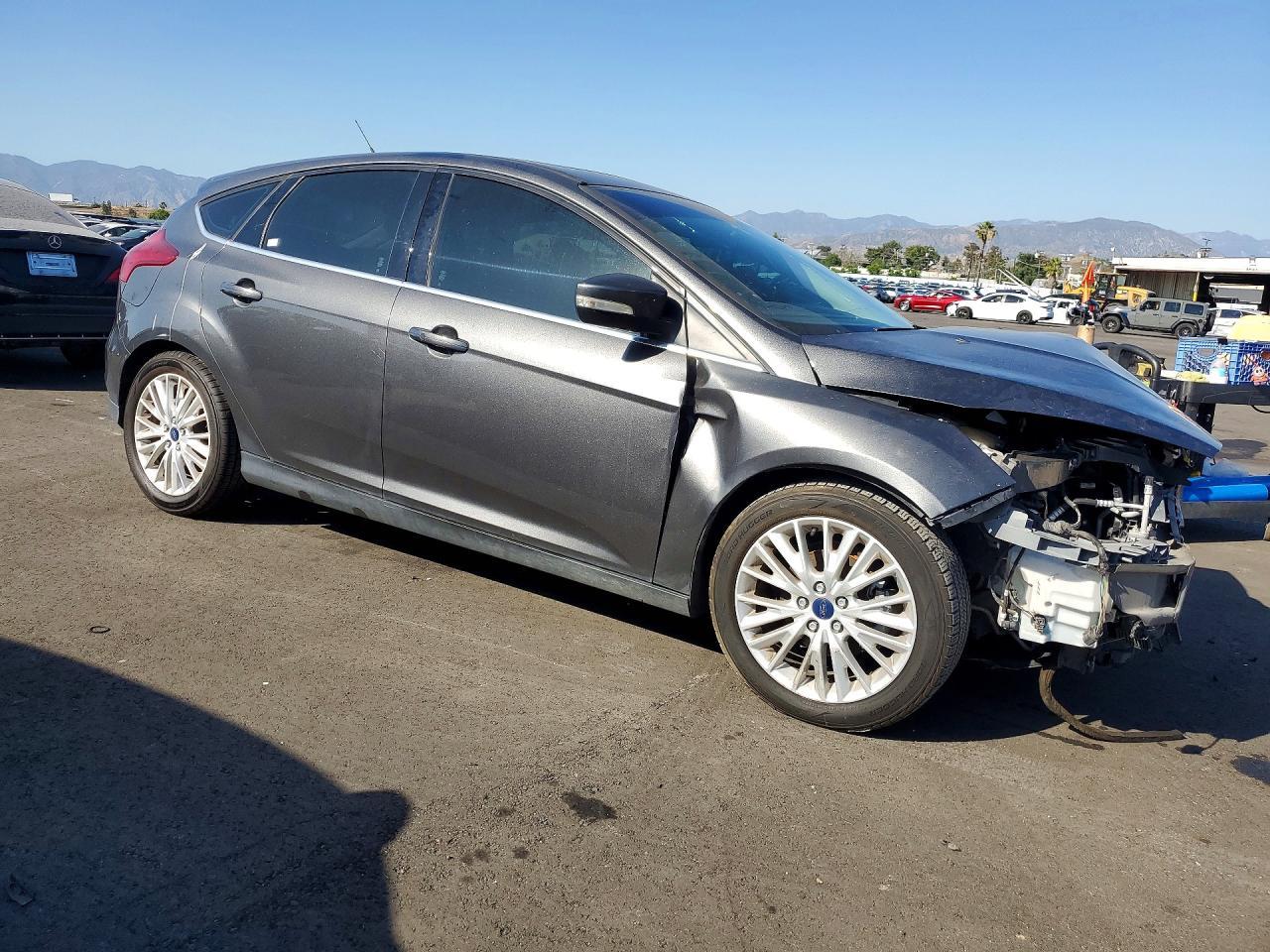 2018 Ford Focus Titanium - Image 4