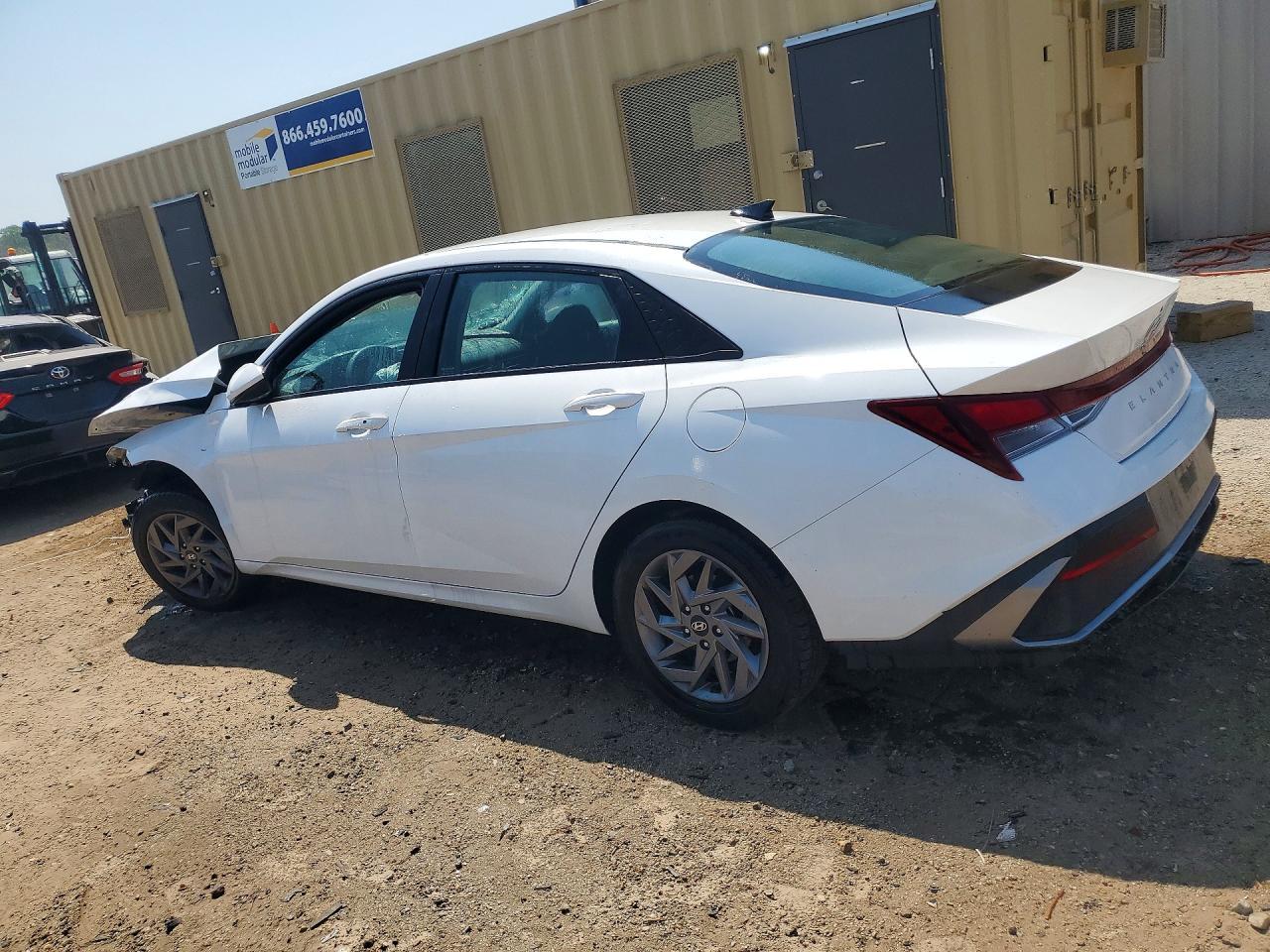 2024 Hyundai Elantra Sel - Фото 2