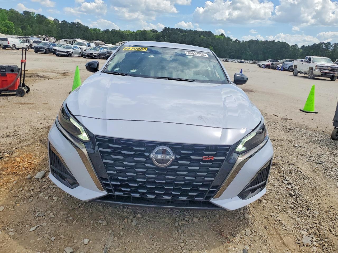 2025 Nissan Altima Sr - Image 5
